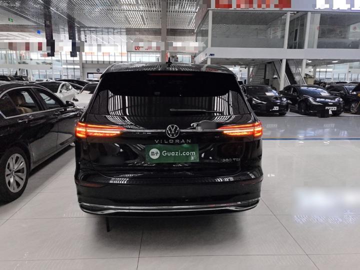 Viloran 2024 380TSI Premium photo 5