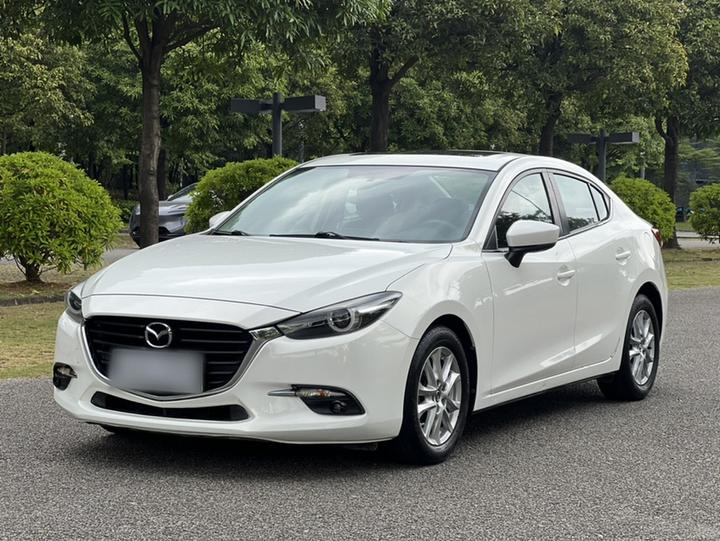 3 Axela 2017 Sedan 1.5L AT Luxury China V
