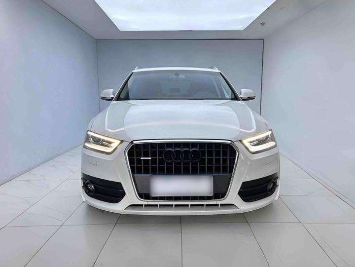 Q3 2013 35 TFSI quattro Tech photo 2