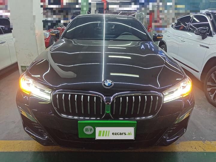 5 Series 2023 530Li Leading M Sport Package photo 2