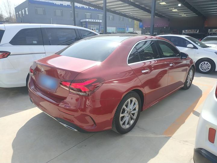 A-Class 2020 Facelift A 200 L Sport Dynamic photo 4