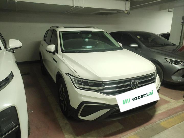 Tiguan L 2022 330TSI AT RWD Smart photo 8