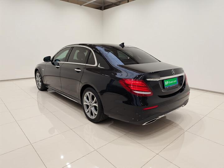 E-Class 2020 E 300 L Sport Luxury photo 4