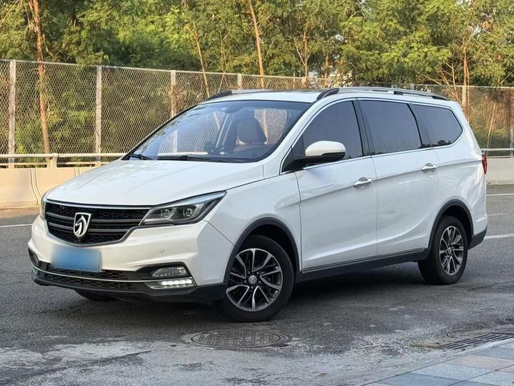 730 2017 1.8L iAMT Exclusive 7-Seater