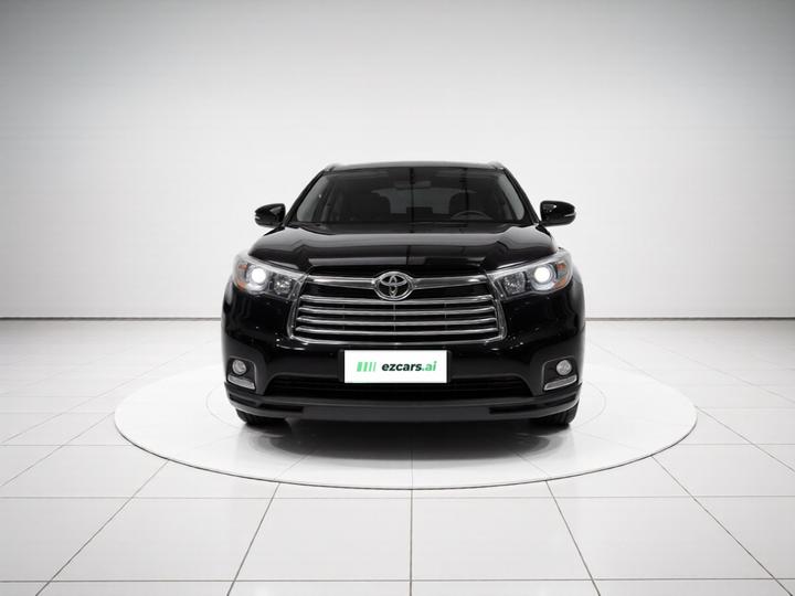 Highlander 2015 2.0T AWD Luxury 7-Seater photo 2