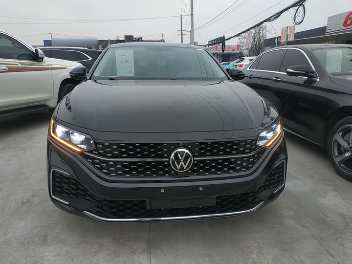 Passat 2023 Facelift 330TSI Elite photo 2