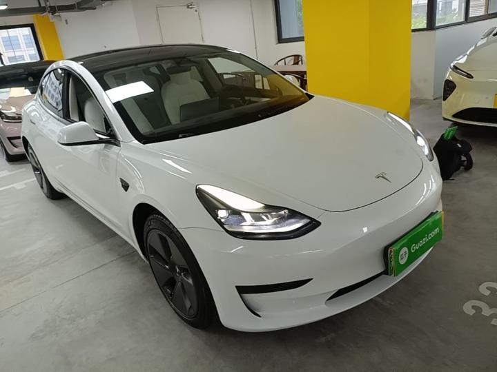 Model 3 2022 RWD photo 3