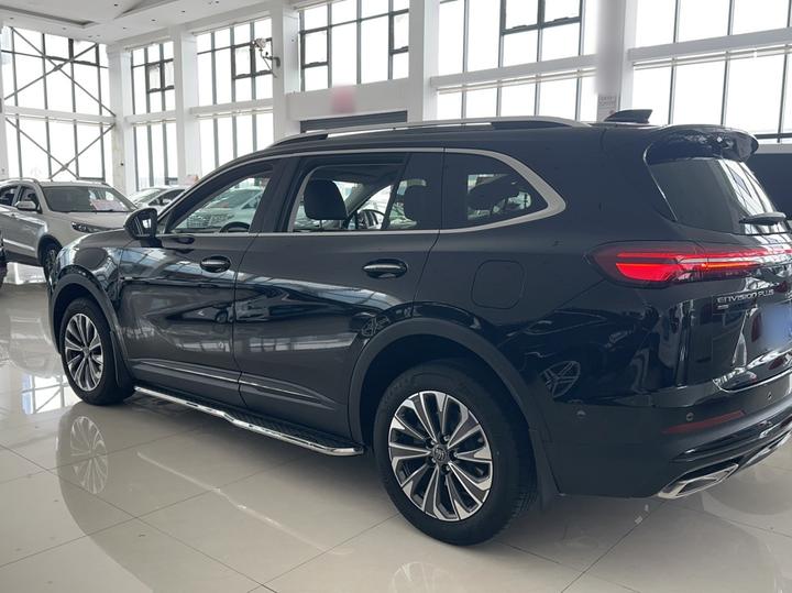 2024 Envision Plus 28T AWD Exclusive photo 4
