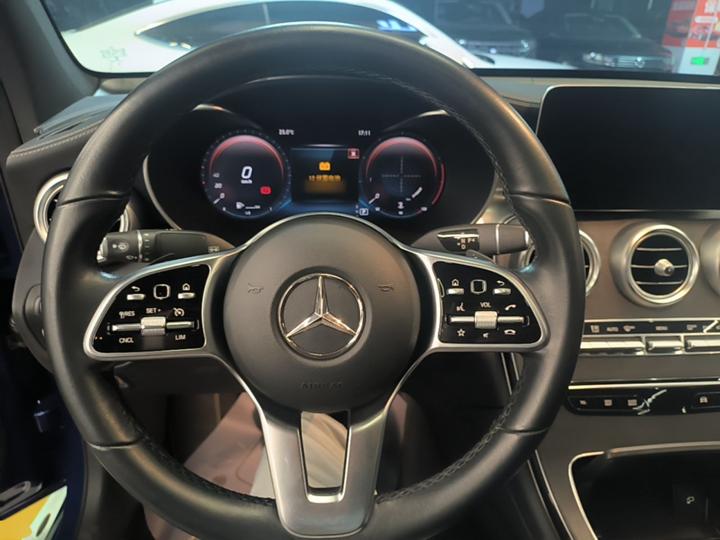 GLC Coupe 2021 GLC 300 4MATIC Coupe SUV photo 3