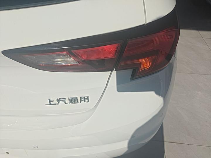 Verano 2016 Hatchback 15S AT Progressive photo 7