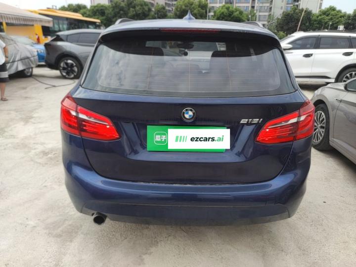 2 Series Wagon Imported 2015 218i Leading photo 3