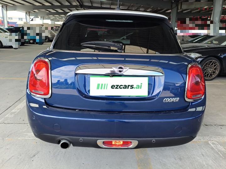 2016 1.5T COOPER 5-Door photo 3