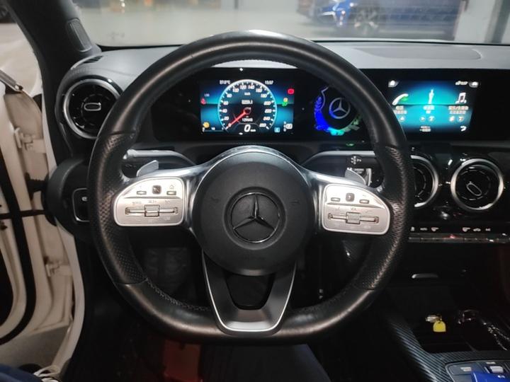 A-Class 2019 A 180 L Sport photo 6