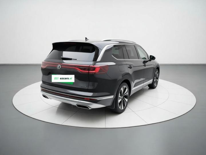 2023 Facelift 380TSI AWD Luxury Pro 7-Seater photo 6