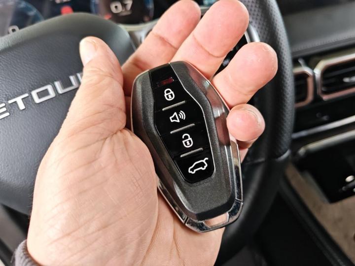 X70 PLUS 2021 1.6T DCT 5-Seater photo 8