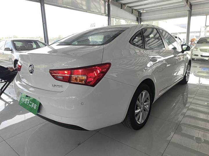 Verano 2017 Sedan 15S AT Progressive photo 4