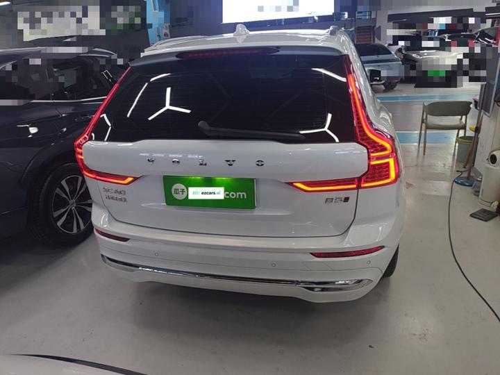 XC60 2024 B5 AWD Luxury photo 3