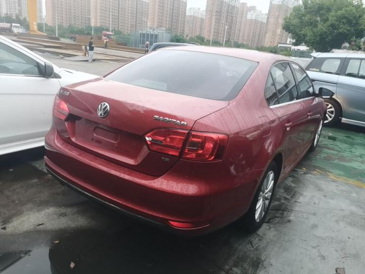 Sagitar 2014 Facelift 1.4TSI AT Luxury photo 4