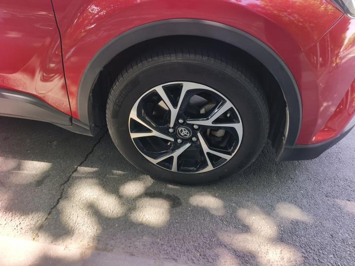 C-HR 2020 2.0L Leading photo 8