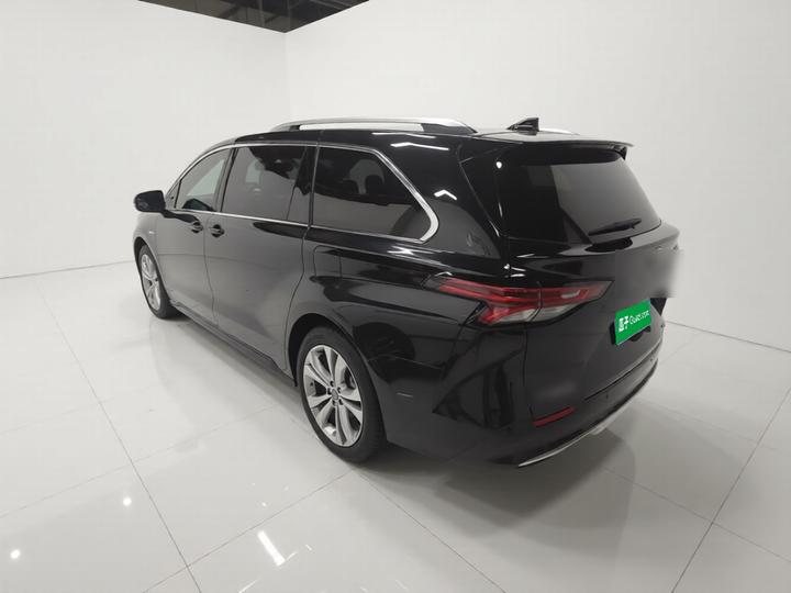 Sienna 2023 2.5L Hybrid Supreme photo 4