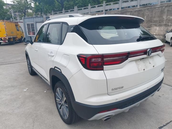 CS35PLUS 2020 1.4T DCT photo 4