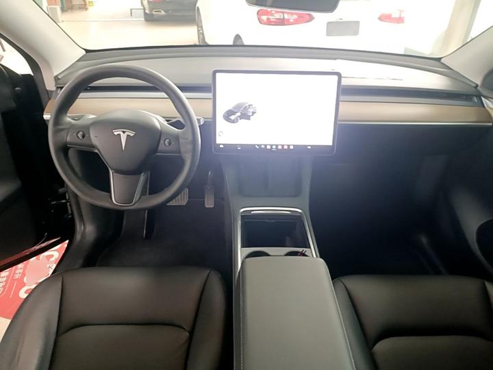 Model Y 2021 Standard Range RWD photo 5