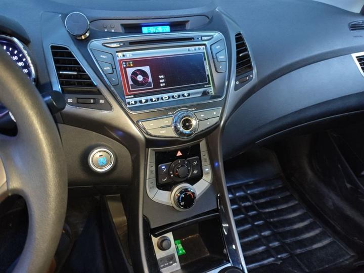 Elantra 2012 1.6L MT Leading photo 5
