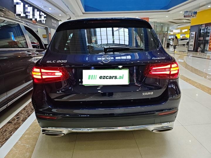 GLC 2018 GLC 200 4MATIC photo 3
