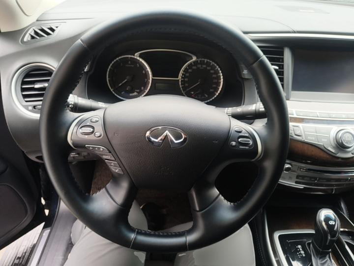 QX60 Imported 2018 2.5 S/C Hybrid RWD Family photo 6