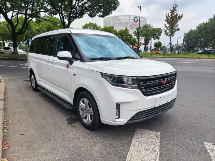 Wuling 2021 1.5T MT Luxury photo 3