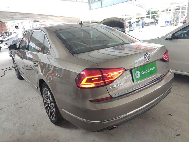 Passat 2016 330TSI DSG photo 4
