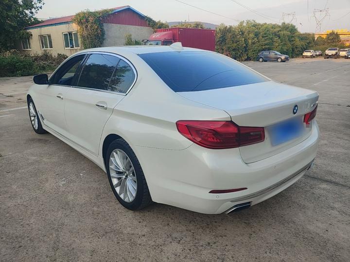 5 Series 2018 530Li Leading Luxury photo 4