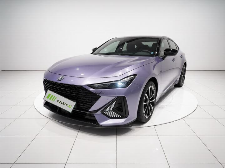 UNI-V 2022 1.5T Premium