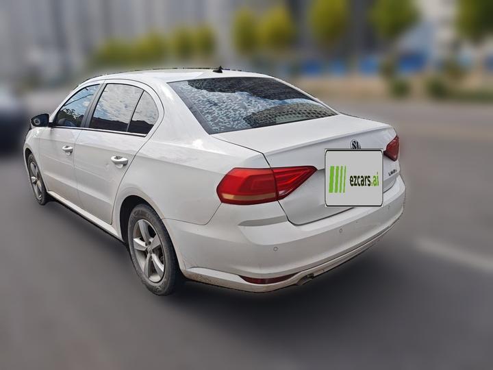 Lavida 2015 1.6L AT photo 4