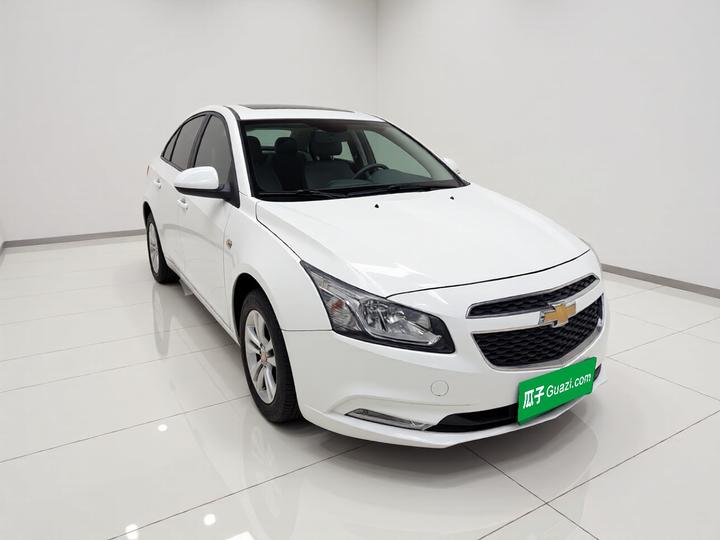 2015 1.5L Classic SE MT photo 3