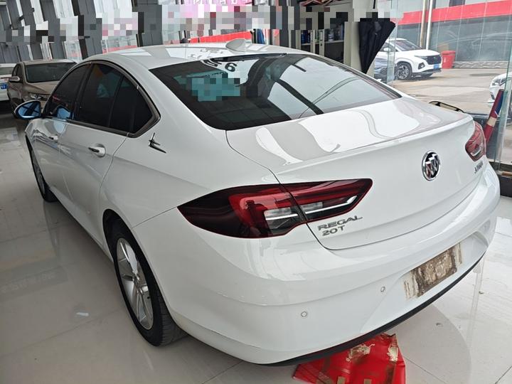 Regal 2019 20T Elite China VI photo 4
