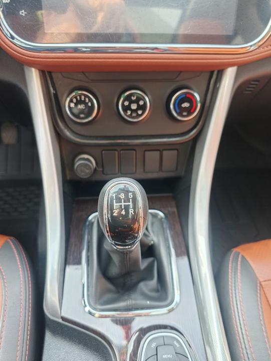 S3 2017 1.5L MT Luxury photo 8