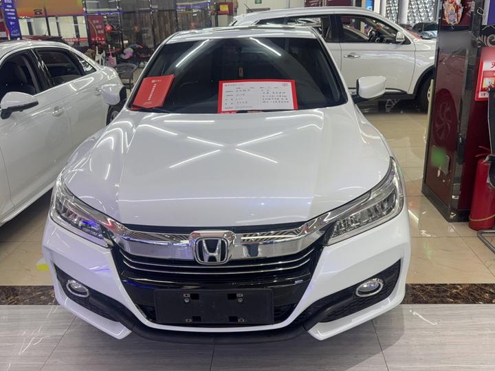 Accord 2016 2.0L Comfort photo 2