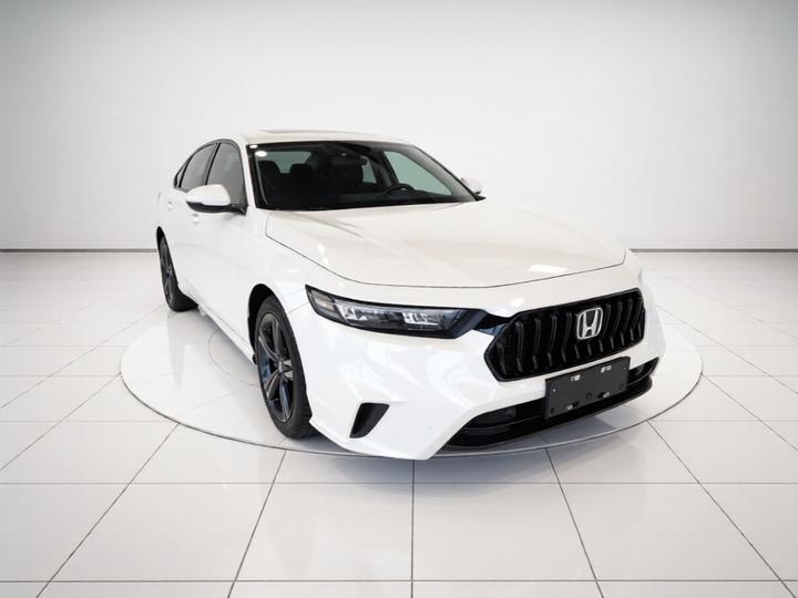 2023 260TURBO Elegant photo 3