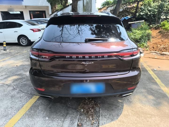 2018 Macan 2.0T photo 3