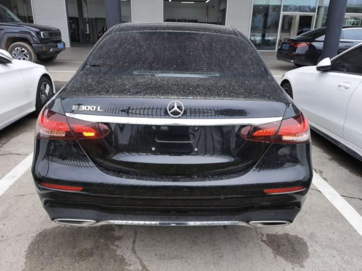 E-Class 2021 E 300 L Sport Luxury photo 3