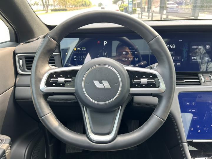 Li Auto ONE 2021 EREV 6-Seater photo 2
