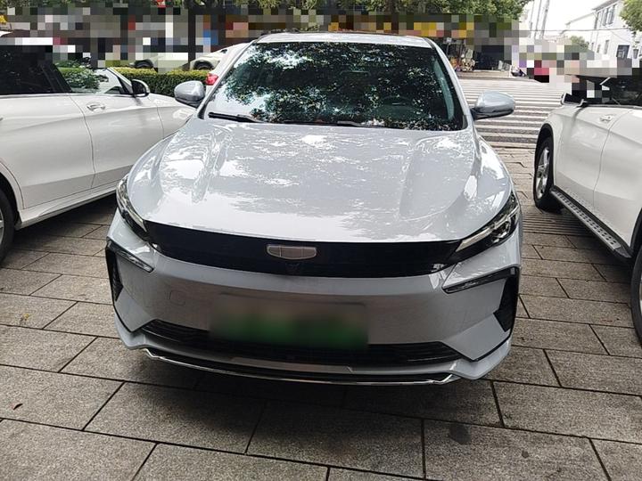 Emgrand L HiP 2022 1.5TD-DHT Pro 100KM Super photo 2