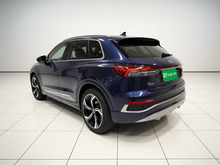 Q4 e-tron 2023 40 e-tron photo 4