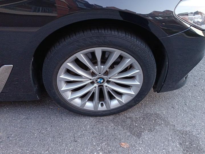 5 Series 2018 525Li Luxury photo 8