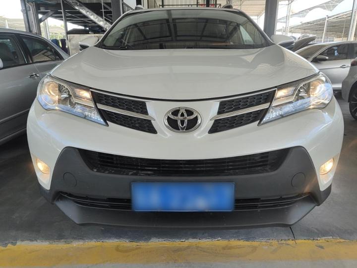 RAV4 2015 2.0L CVT RWD photo 2