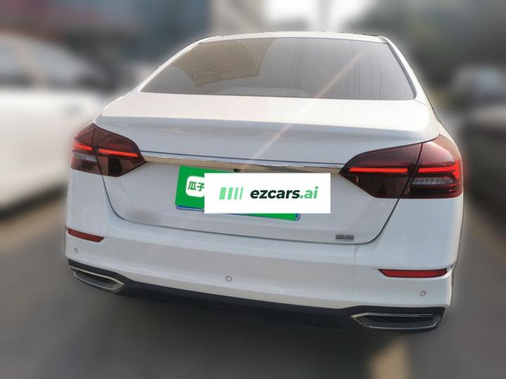 Emgrand 2021 UP 1.5L MT Luxury photo 3