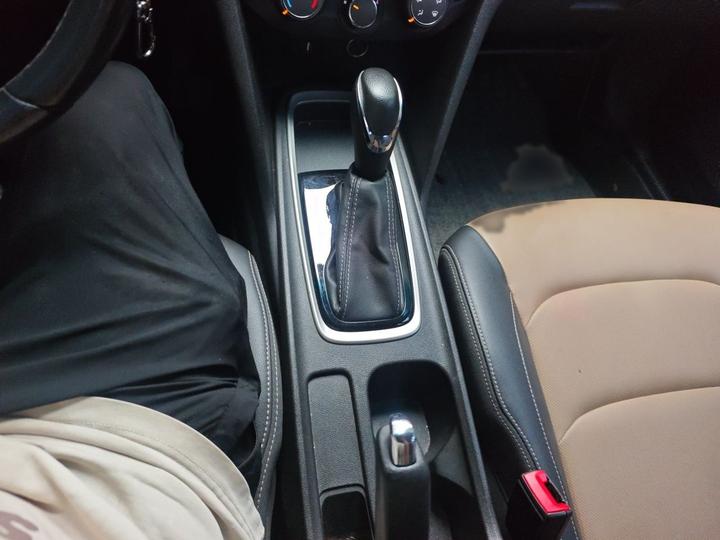 Cruze 2022 320 AT photo 6