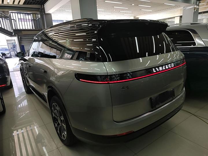900 2025 2.0T Ultra 6-Seater photo 4