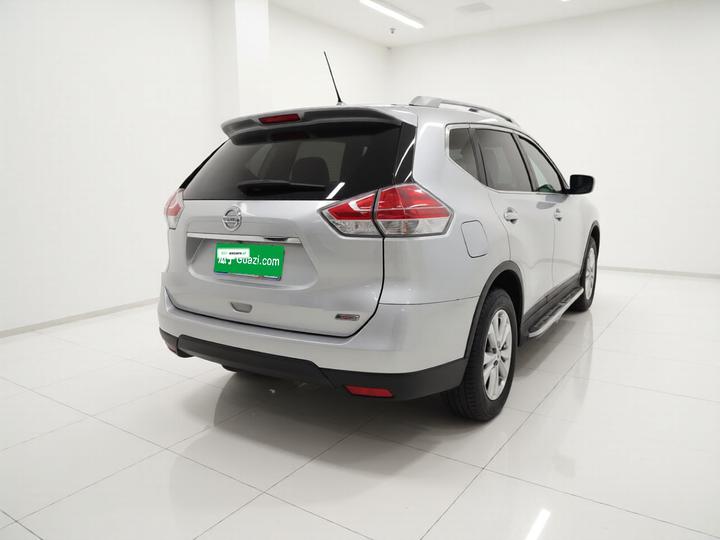 X-Trail 2014 2.0L CVT Comfort 2WD photo 6